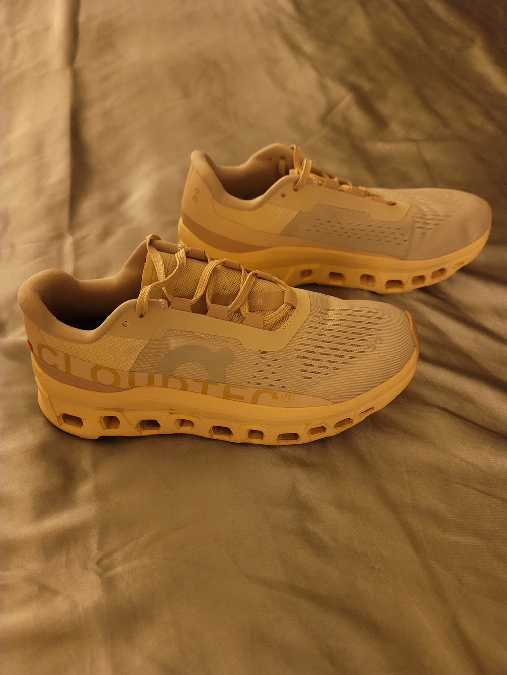 On Cloudmonster Women’s Size W8 Moon/Fawn Running Shoes